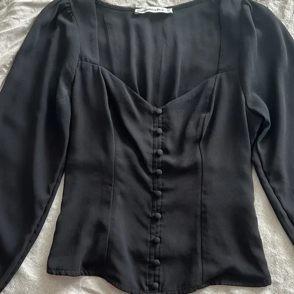 Abercrombie and Fitch button-down long sleeve blouse XS - Picture 3 of 7